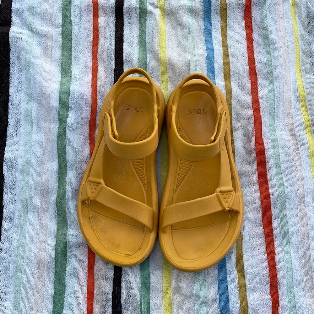 Teva Hurricane Drift